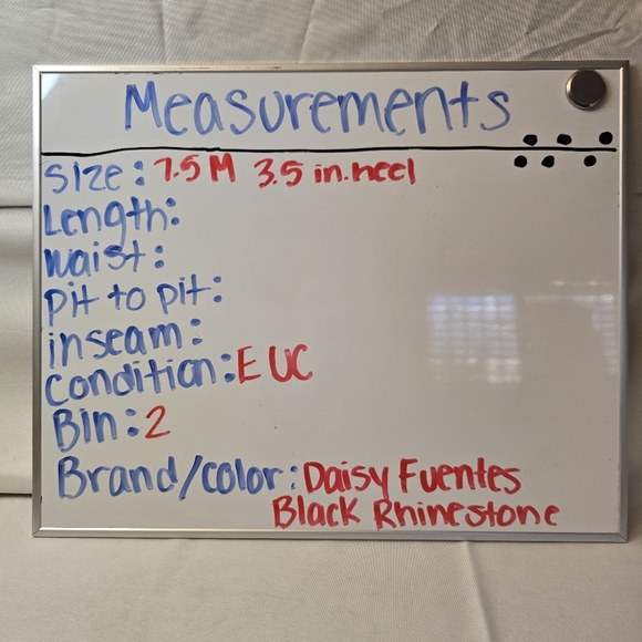 Daisy Fuentes suede rhinestone heels, 7.5 - Picture 7 of 7